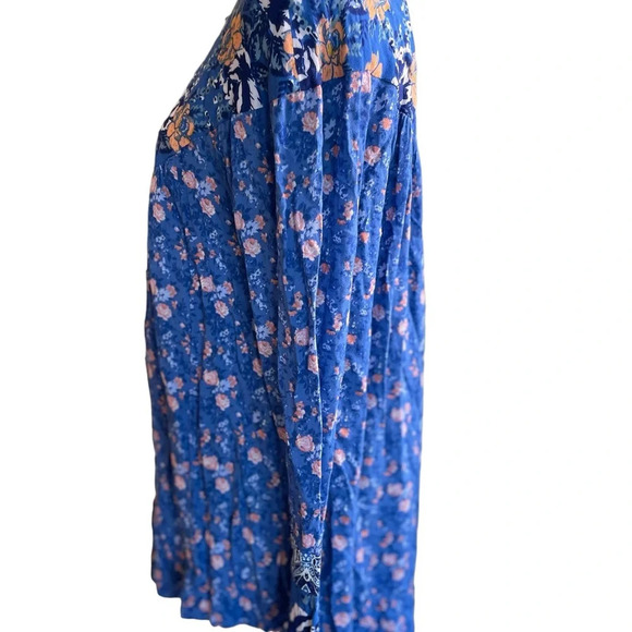 Free People XS Blue Floral Fields Hi Low Oversize Tunic Partial Button - Picture 3 of 9